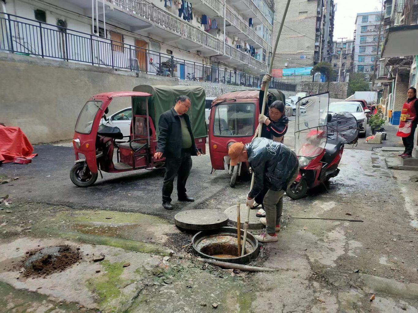 24小时守护:千阳化粪池与隔油池的清洁传奇